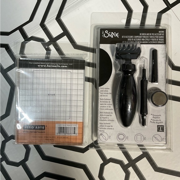 Sizzix accessories‎ - Picture 1 of 1